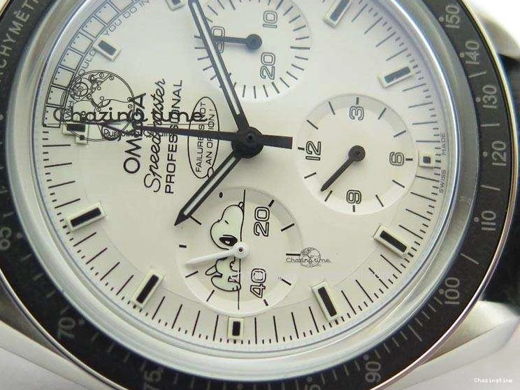 1228 Vibrant Speedmaster JHF SS Snoopy Award 45th Anniversary White Dial On Black Leather Strap 8238